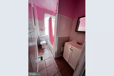 7120 Greenway Avenue, Philadelphia, PA 19142 - Photo 6