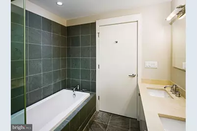 1101 Locust Street #2I, Philadelphia, PA 19107 - Photo 12