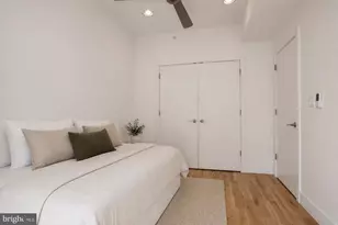 301 Brown St, Philadelphia, PA 19123 - Photo 12