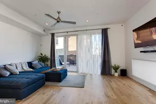 301 Brown St, Philadelphia, PA 19123 - Photo 6