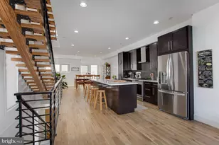 301 Brown St, Philadelphia, PA 19123 - Photo 2