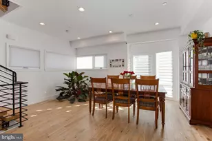 301 Brown St, Philadelphia, PA 19123 - Photo 10
