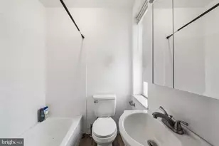 1010 Winton St, Philadelphia, PA 19148 - Photo 6