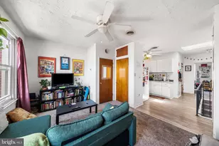 1010 Winton St, Philadelphia, PA 19148 - Photo 10