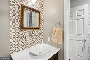 313 N 3rd St, Philadelphia, PA 19106 - Photo 24