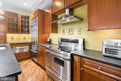313 N 3rd Street #5B, Philadelphia, PA 19106 - Photo 4