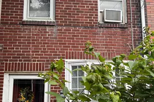 1236 N Howard St, Philadelphia, PA 19122 - Photo 2