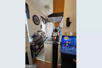 608 Snyder Avenue, Philadelphia, PA 19148 - Photo 2