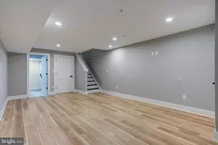 298 Delmar St, Philadelphia, PA 19128 - Photo 8