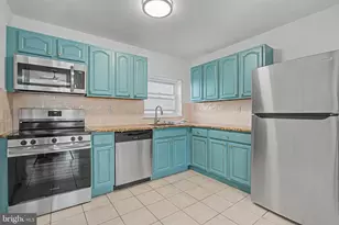 915 N 6th St, Philadelphia, PA 19123 - Photo 6