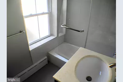 739 N 17th Street #3RD FLOOR, Philadelphia, PA 19130 - Photo 4