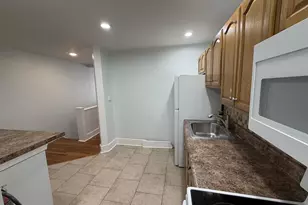 6250 Erdrick St, Philadelphia, PA 19135 - Photo 10