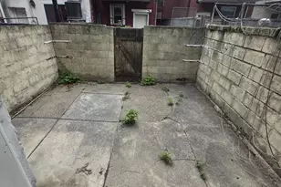 2005 S Beechwood St, Philadelphia, PA 19145 - Photo 10