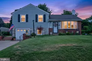 3801 Chalfont Dr, Philadelphia, PA 19154 - Photo 2