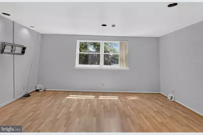 1100 Surrey Road, Philadelphia, PA 19115 - Photo 2