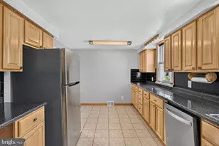 1100 Surrey Rd, Philadelphia, PA 19115 - Photo 10