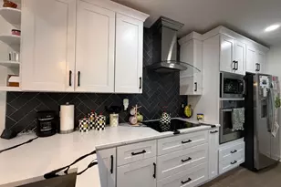 2250 N 2nd St, Philadelphia, PA 19133 - Photo 1
