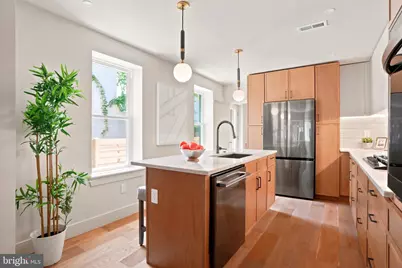 1416 E Susquehanna Avenue, Philadelphia, PA 19125 - Photo 10