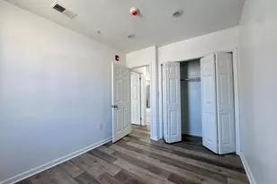 700 W Girard Ave, Philadelphia, PA 19123 - Photo 10
