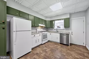 2336 S Chadwick St, Philadelphia, PA 19145 - Photo 8