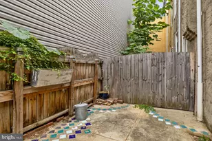 451 Belgrade St, Philadelphia, PA 19125 - Photo 22