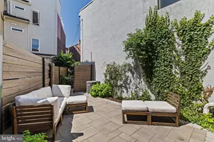 2123 Fitzwater St, Philadelphia, PA 19146 - Photo 30