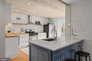 2123 Fitzwater St, Philadelphia, PA 19146 - Photo 18