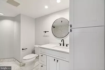 2001 Hamilton Street #1103, Philadelphia, PA 19130 - Photo 16