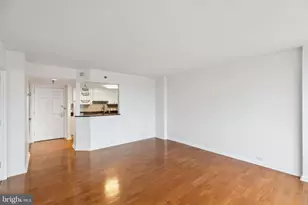2001 Hamilton St, Philadelphia, PA 19130 - Photo 6