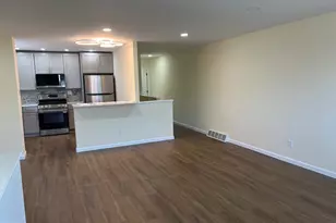 8425 Ridgeway St, Philadelphia, PA 19111 - Photo 6