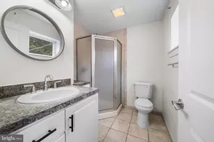 619 S 42nd St, Philadelphia, PA 19104 - Photo 24
