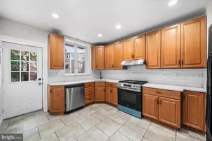 619 S 42nd St, Philadelphia, PA 19104 - Photo 8