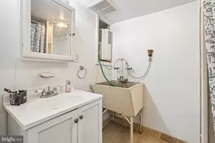 4646 Hazel Ave, Philadelphia, PA 19143 - Photo 42