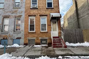 638 W Mayfield St, Philadelphia, PA 19133 - Photo 2