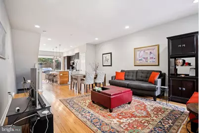 714 N 7th Street, Philadelphia, PA 19123 - Photo 4
