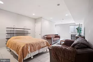 714 N 7th St, Philadelphia, PA 19123 - Photo 16