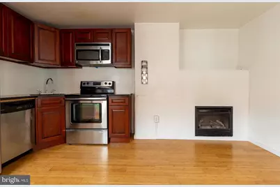 619 S 16th Street #3R, Philadelphia, PA 19146 - Photo 6