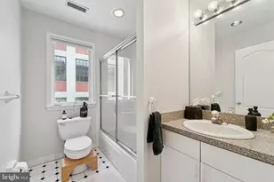 212 S 24th St, Philadelphia, PA 19103 - Photo 12