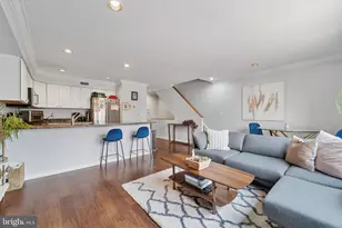 212 S 24th St, Philadelphia, PA 19103 - Photo 2