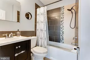 1323 S 17th St, Philadelphia, PA 19146 - Photo 28
