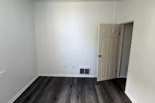 443 W Indiana Ave, Philadelphia, PA 19133 - Photo 6