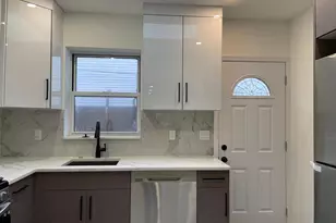 1813 N Reese St, Philadelphia, PA 19122 - Photo 2