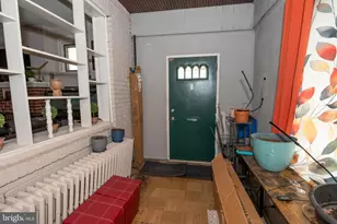 954 Wakeling St, Philadelphia, PA 19124 - Photo 4
