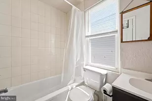2015 Mountain St, Philadelphia, PA 19145 - Photo 22