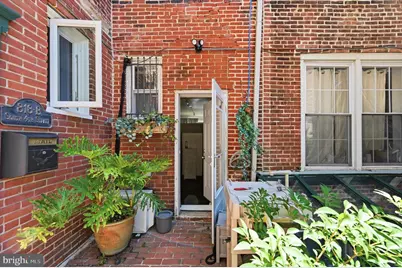818 S 4th Street #A, Philadelphia, PA 19147 - Photo 22