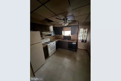 1912 E Glenwood Avenue, Philadelphia, PA 19134 - Photo 4