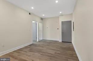 511 Gorgas Ln, Philadelphia, PA 19128 - Photo 4