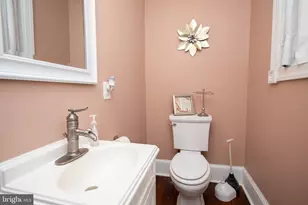 309 W Earlham Ter, Philadelphia, PA 19144 - Photo 10