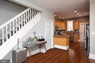 309 W Earlham Ter, Philadelphia, PA 19144 - Photo 4