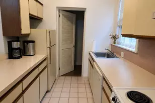 2826 Poplar St, Philadelphia, PA 19130 - Photo 6